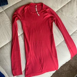 Lululemon swiftly tech long sleeve pow pink